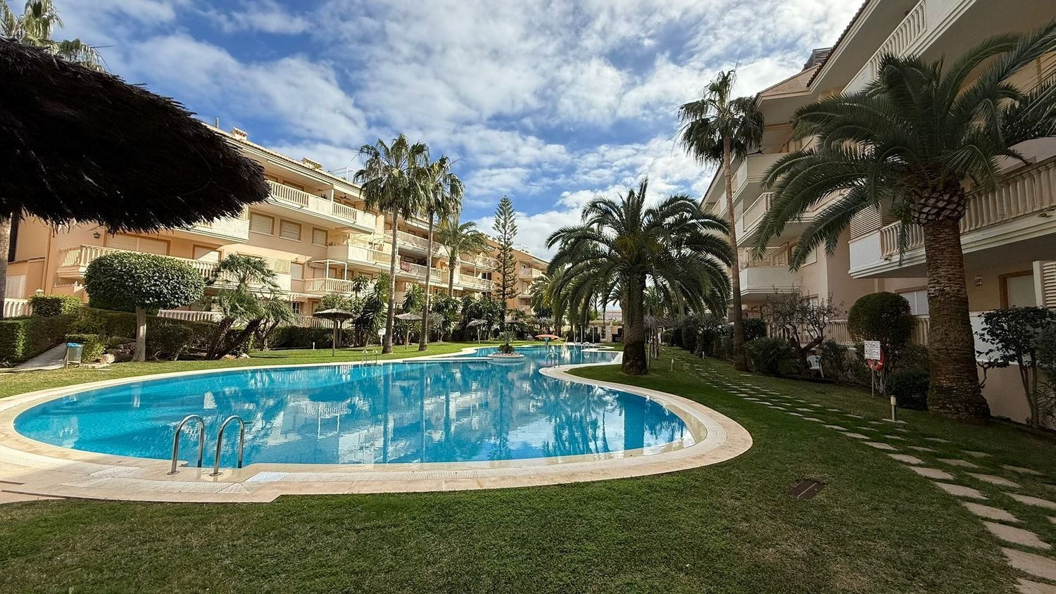 4 غرف نوم منزل ذو طابقين في Alicante, Spain رقم 88250