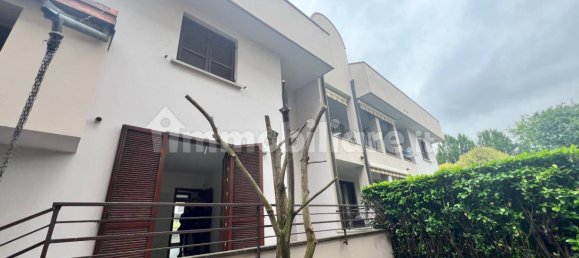 4 bedrooms Villa in Garbagnate Milanese, Italy No. 88990 25