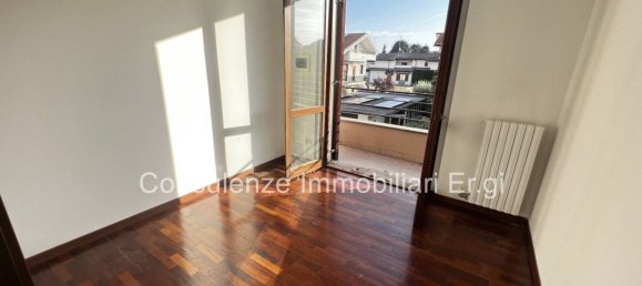 4 bedrooms Villa in Garbagnate Milanese, Italy No. 88990 14