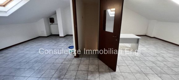4 bedrooms Villa in Garbagnate Milanese, Italy No. 88990 21