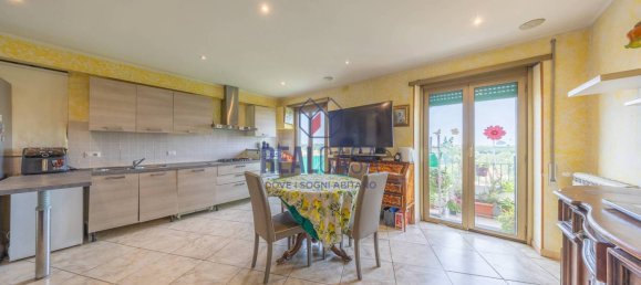 Apartamento de 2 dormitorios en Rome, Italy No. 351840 8