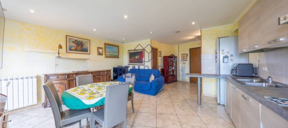 Apartamento de 2 dormitorios en Rome, Italy No. 351840 10