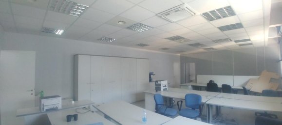 Здание с 4 комнатами в Милан, Италия № 250685 5