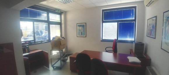 Здание с 4 комнатами в Милан, Италия № 250685 11