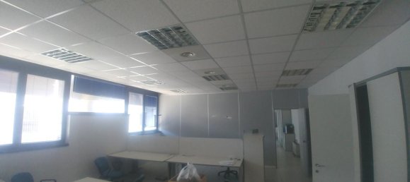 Здание с 4 комнатами в Милан, Италия № 250685 9