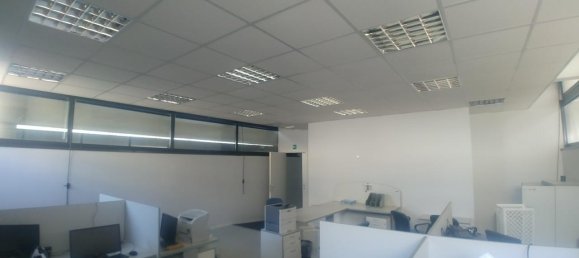 Здание с 4 комнатами в Милан, Италия № 250685 2