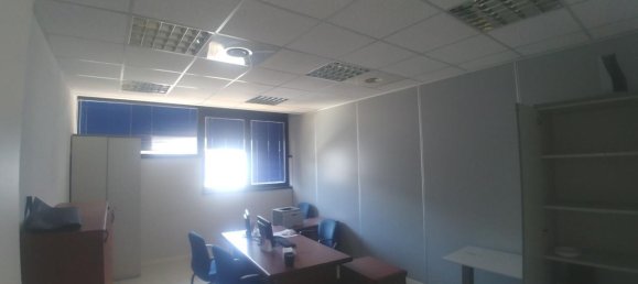 Здание с 4 комнатами в Милан, Италия № 250685 18