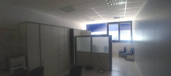 Здание с 4 комнатами в Милан, Италия № 250685 17