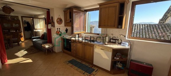 2 bedrooms House in Altissimo, Italy No. 204455 10