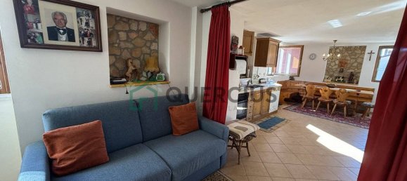 2 bedrooms House in Altissimo, Italy No. 204455 3