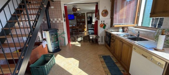 2 bedrooms House in Altissimo, Italy No. 204455 9