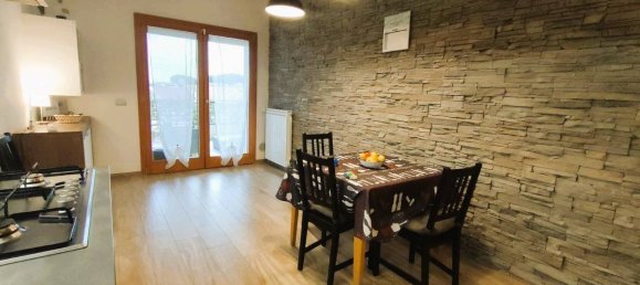 2 bedrooms Apartment in Rome, Italy No. 46251 5