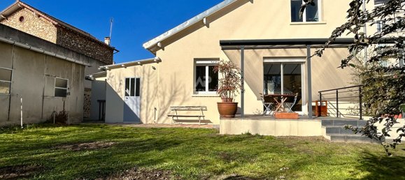 3 bedrooms House in Poissy, France No. 188382 6