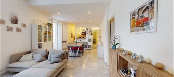 Квартира с 2 спальнями в Генуя, Италия № 289494 3