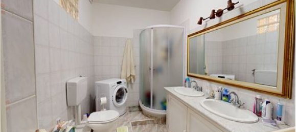 Квартира с 2 спальнями в Генуя, Италия № 289494 35