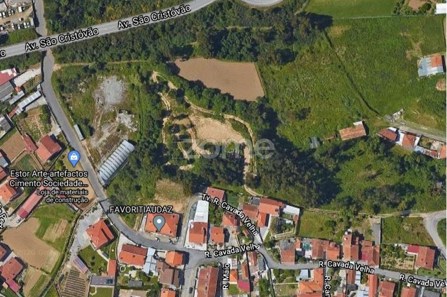 Grundstück in Nogueira da Regedoura, Portugal 7200m², Nr. 18199