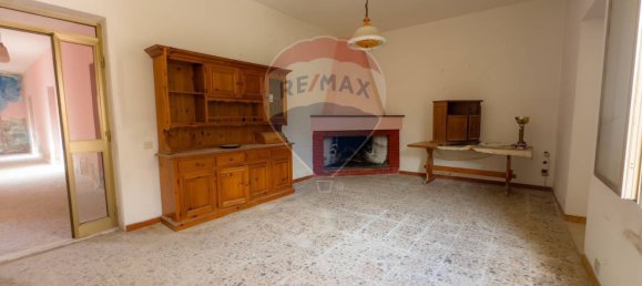 8 Schlafzimmer Haus in Capoterra, Italy, Nr. 323819 2
