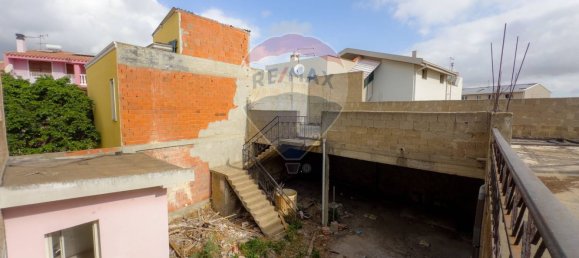 8 Schlafzimmer Haus in Capoterra, Italy, Nr. 323819 24