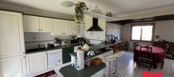 Casa de 3 dormitorios en Chasne-sur-Illet, France No. 201699 3