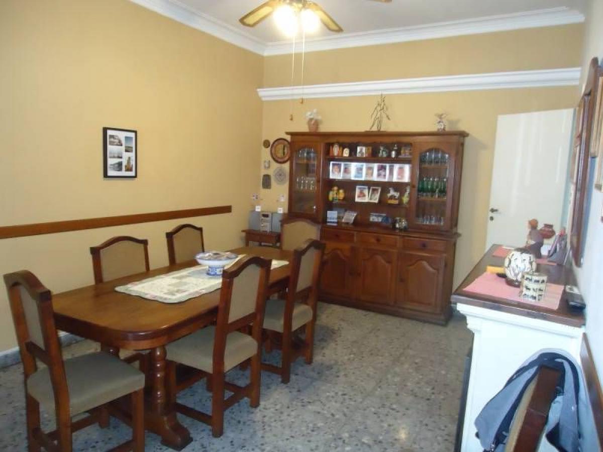 5 bedrooms House in Buenos Aires, Argentina No. 87617