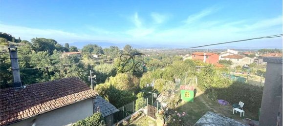 3 bedrooms House in Capannori, Italy No. 14440 30