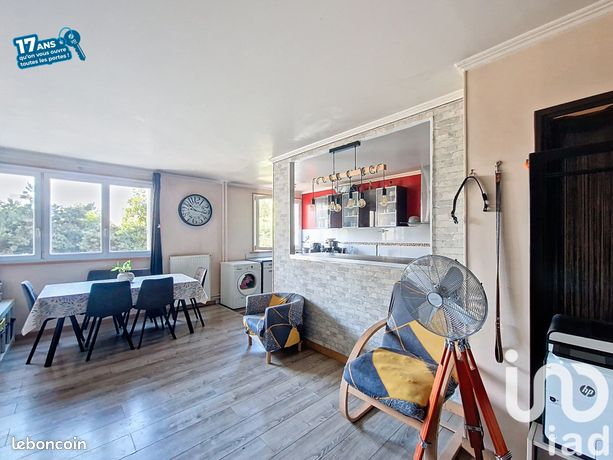 3 bedrooms Apartment in L'Ile-Saint-Denis, France No. 305952