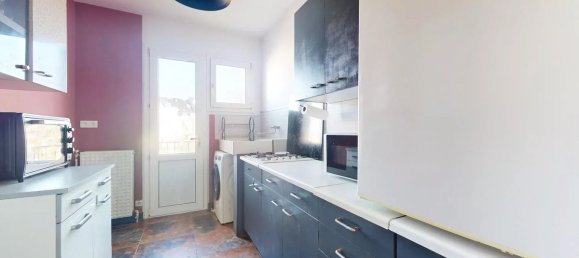 1 bedroom Apartment in Reze, France No. 98887 4