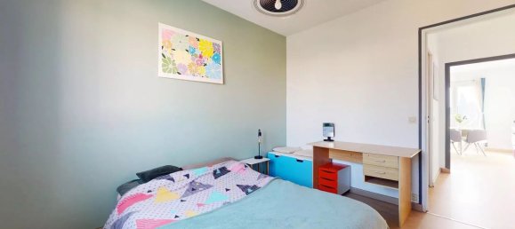 1 bedroom Apartment in Reze, France No. 98887 8