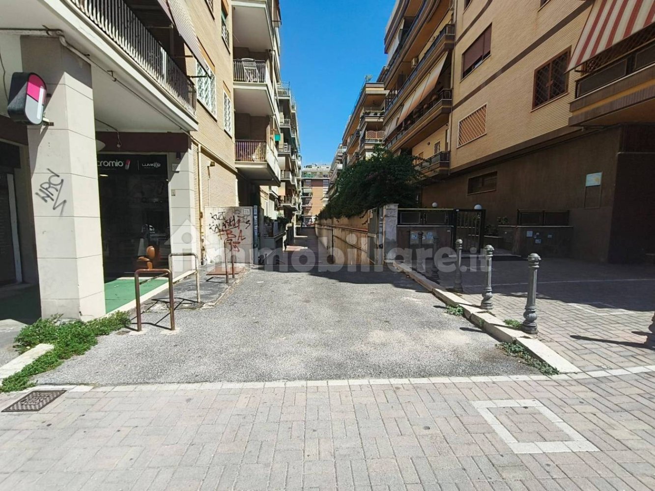 50m² Garage in Rome, Italy No. 267480