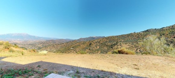 4 bedrooms House in Colmenar, Spain No. 58315 7