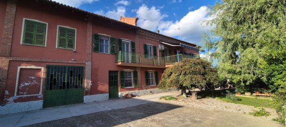 5 bedrooms House in Baldichieri d'Asti, Italy No. 348291 21