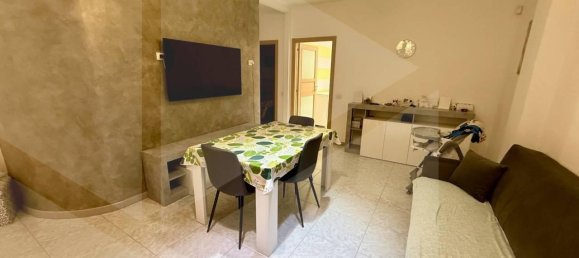 3 rooms Apartment in Bisceglie, Italy No. 32742 4