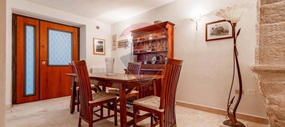 4 rooms House in Giovinazzo, Italy No. 120300 7