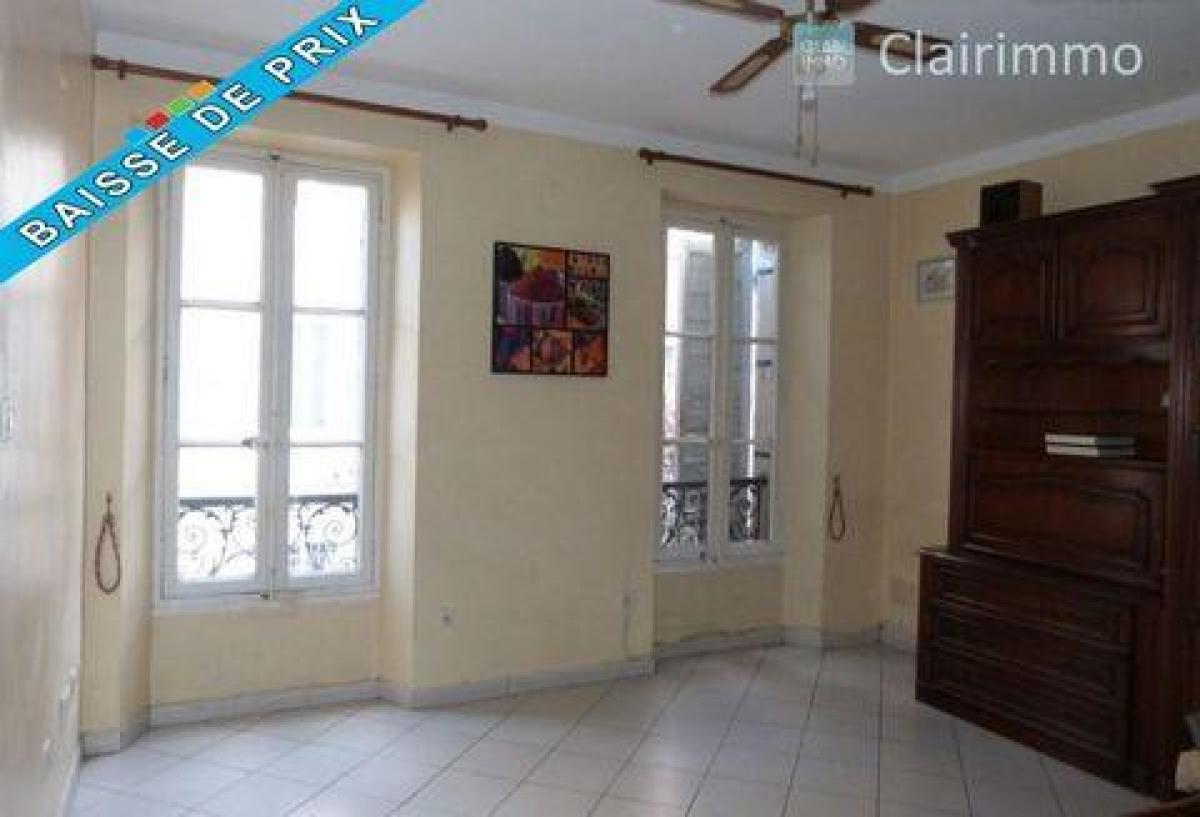 2 bedrooms Condo in Marseille, France No. 16357