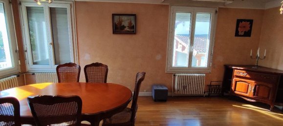 Casa de 4 dormitorios en La Riviere-de-Corps, France No. 238218 4