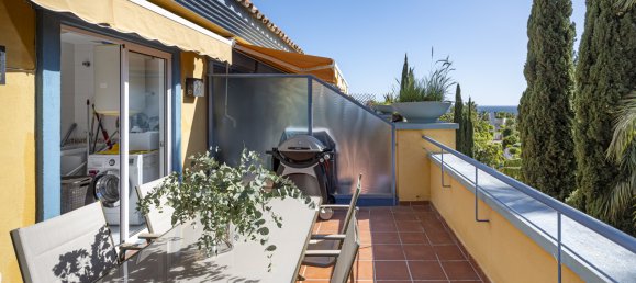 Ático de 3 dormitorios en Marbella, Spain No. 92948 11
