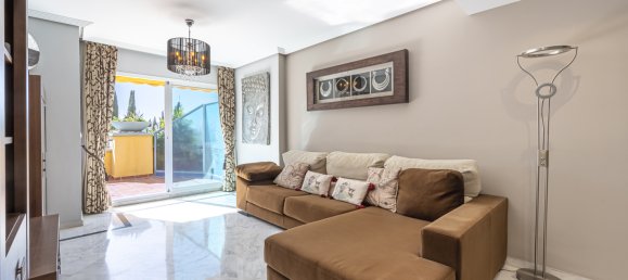 Ático de 3 dormitorios en Marbella, Spain No. 92948 4