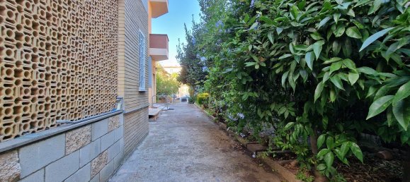 Квартира с 3 спальнями в Ладисполи, Италия № 341780 4