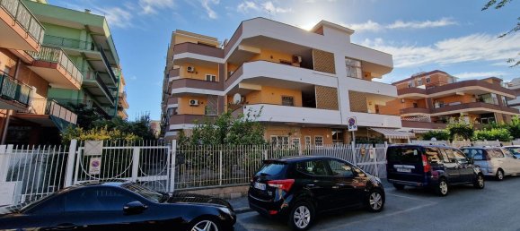 Квартира с 3 спальнями в Ладисполи, Италия № 341780 26