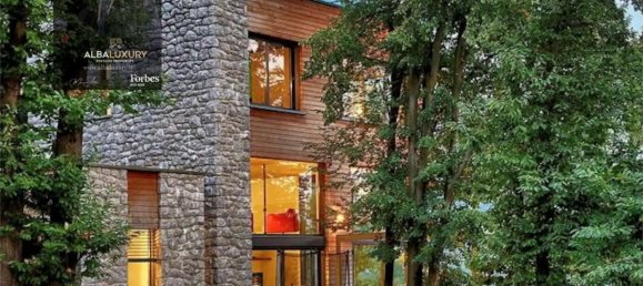 4 bedrooms Villa in Perledo, Italy No. 533 2