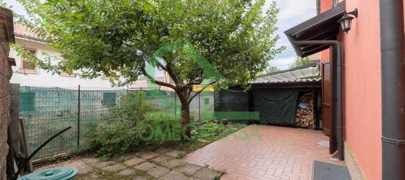 5 bedrooms House in Casalpusterlengo, Italy No. 361191 8