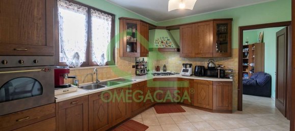 5 bedrooms House in Casalpusterlengo, Italy No. 361191 5