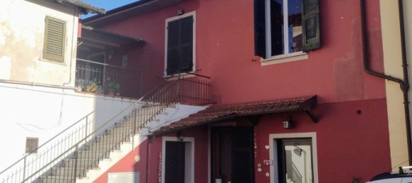 5 rooms Apartment in Sarzana, Italy No. 133150 16