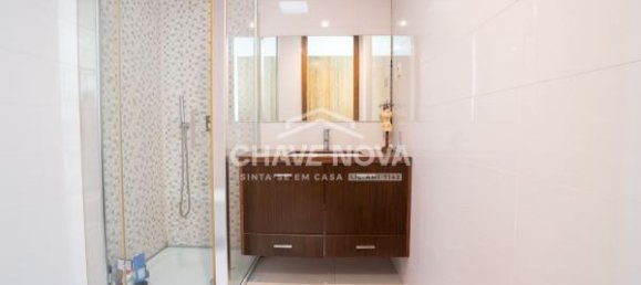 3 bedrooms House in Vila Nova de Gaia, Portugal No. 82751 5