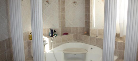 6 bedrooms Villa in Thessaloniki, Greece No. 5886 21