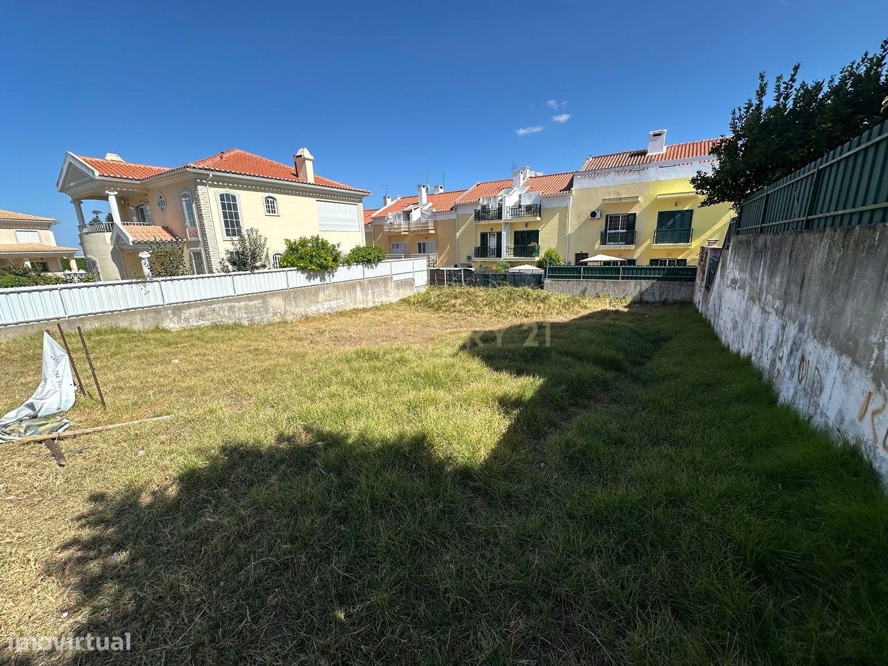 Земельный участок 334м² в Алмада, Португалия № 319086