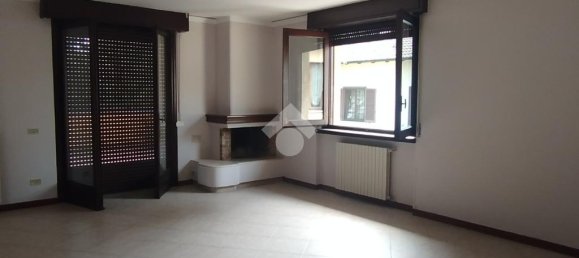 450m² Building in Caronno Pertusella, Italy No. 257662 10