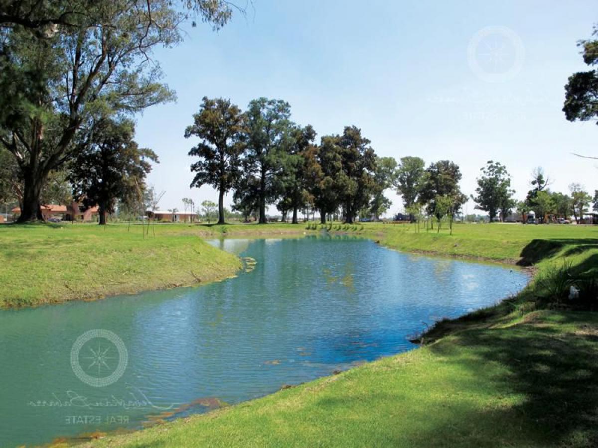  قطعة أرض في San Vicente, Argentina رقم 113223