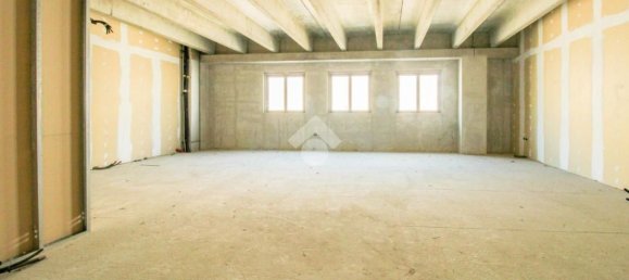  مكتب في Cazzago San Martino, Italy 240متر مربع رقم 209376 10