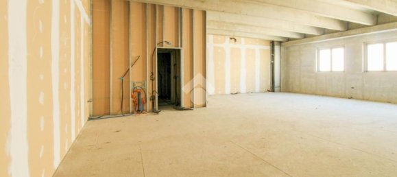  مكتب في Cazzago San Martino, Italy 240متر مربع رقم 209376 17